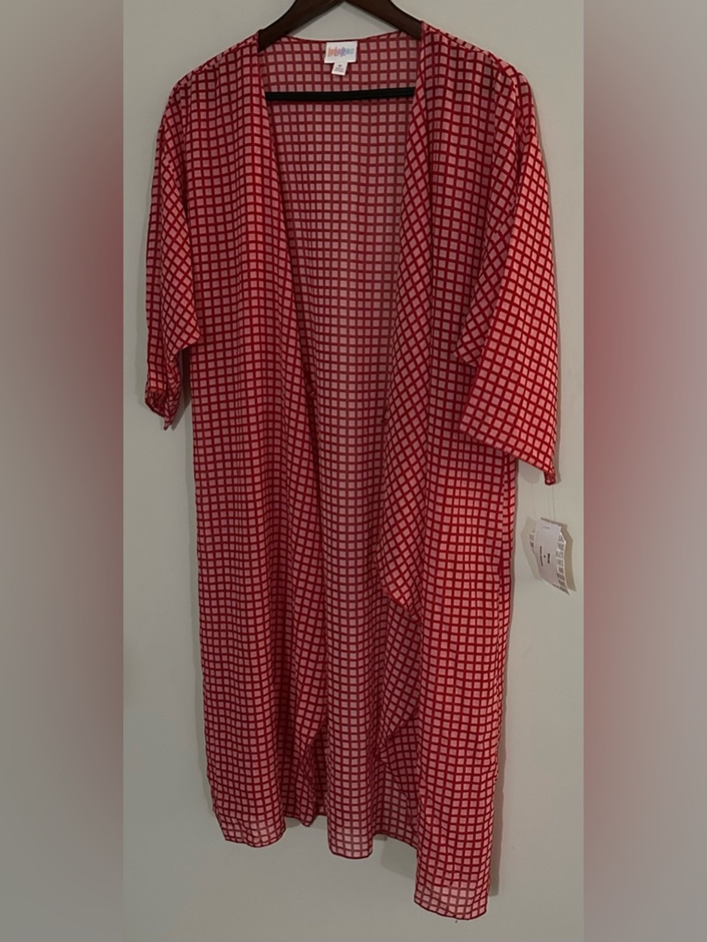 Lularoe medium Shirley nwt pink red